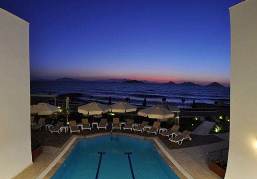 Small Beach Hotel Turgutreis Exterior photo