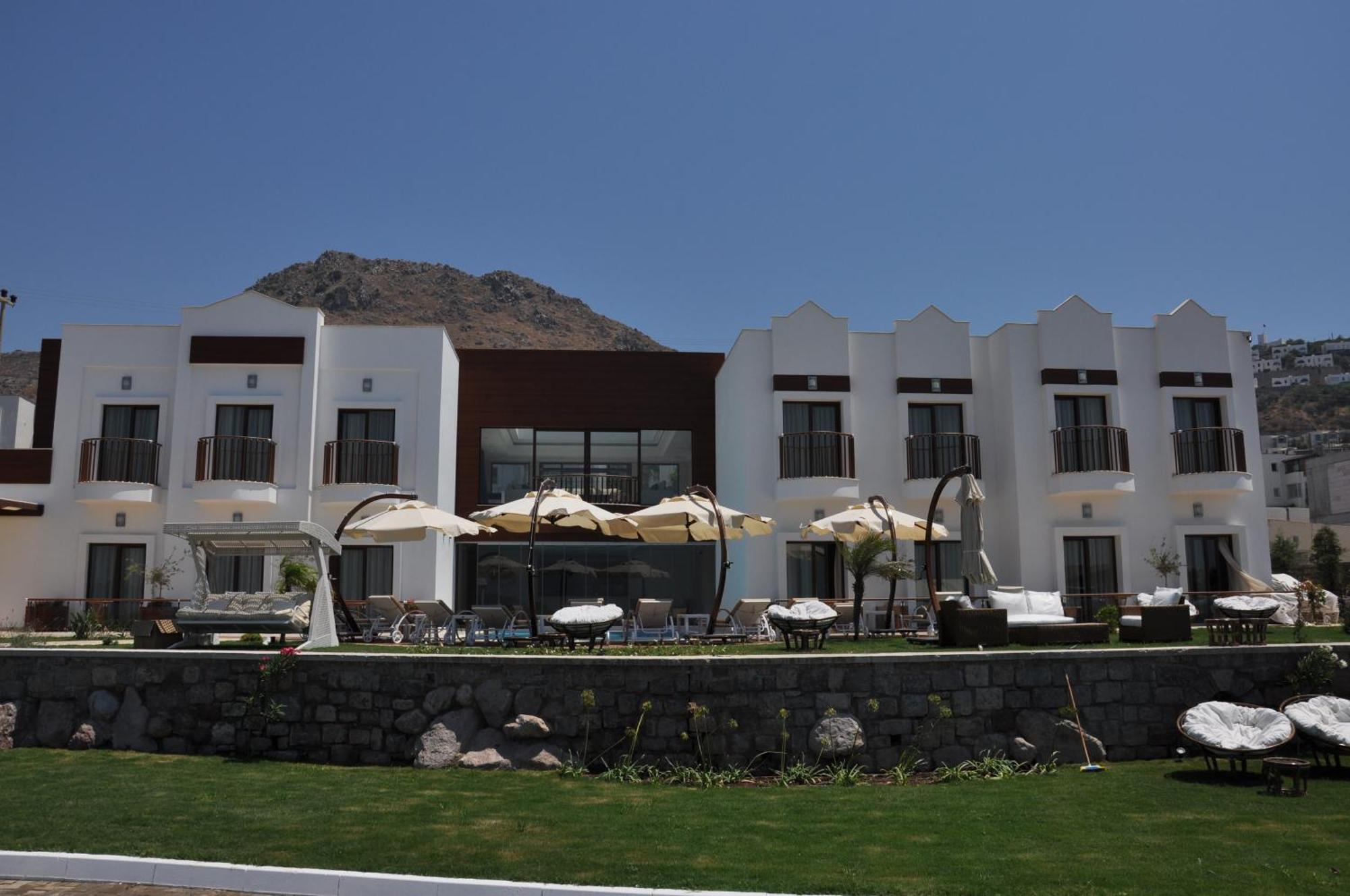 Small Beach Hotel Turgutreis Exterior photo