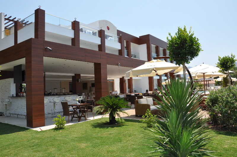 Small Beach Hotel Turgutreis Exterior photo